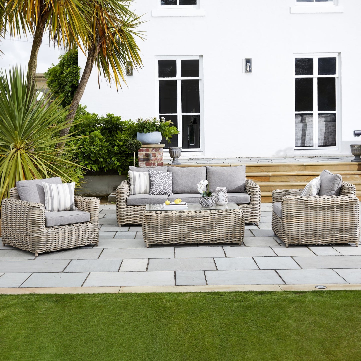 Amalfi Outdoor Five Seater Set